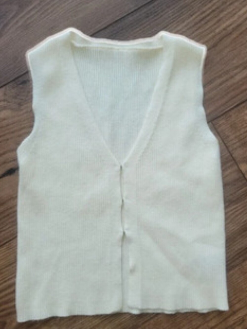 SHEIN Cream Sweater Feel V-Neck Tank Top Hook & Eye Front Closure Size Sm